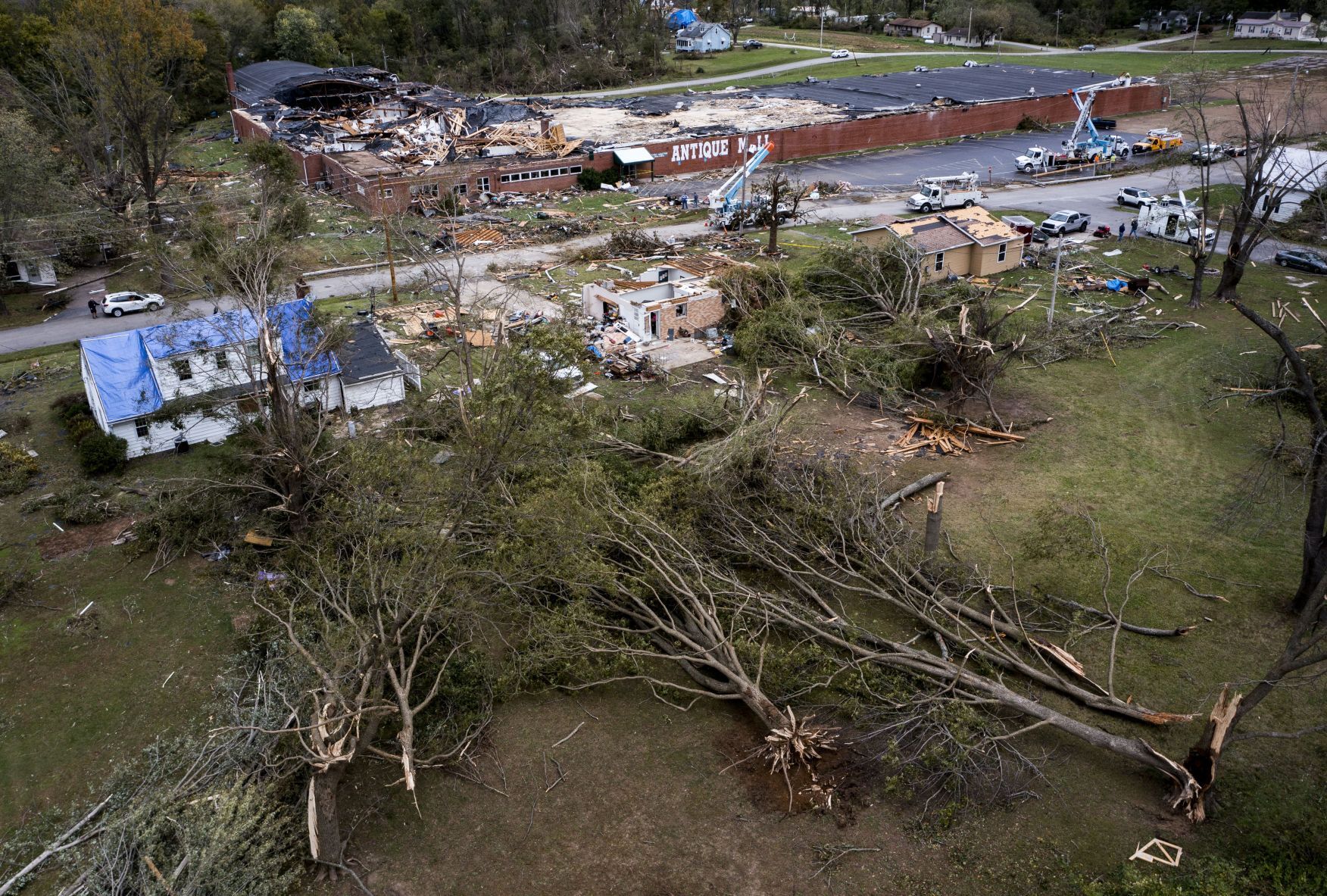Utility work begins after tornado sweeps through St. Mary